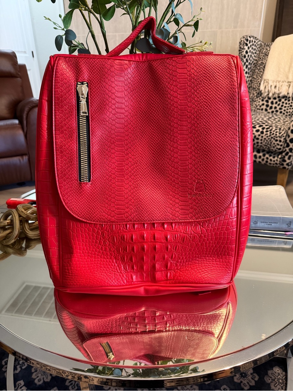 NWOT TOTE & CARRY Red Alligator Skin Textured tote/backpack w/gold zipper accent
